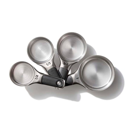 OXO Good Grips - Vasos medidores de acero inoxidable con broches magnéticos (4 unidades)